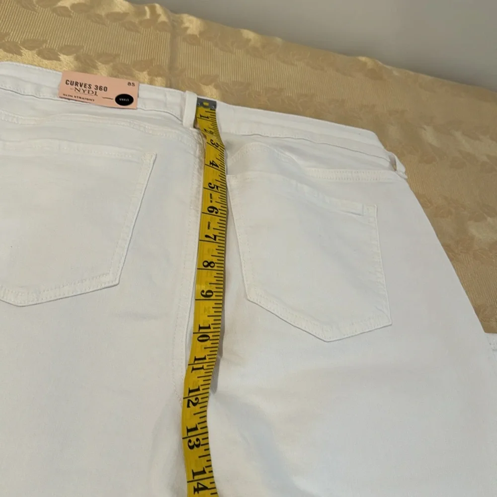 Curves 360 by NYDJ Slim Ankle Jeans. Size 8 short - Picture 11 of 13